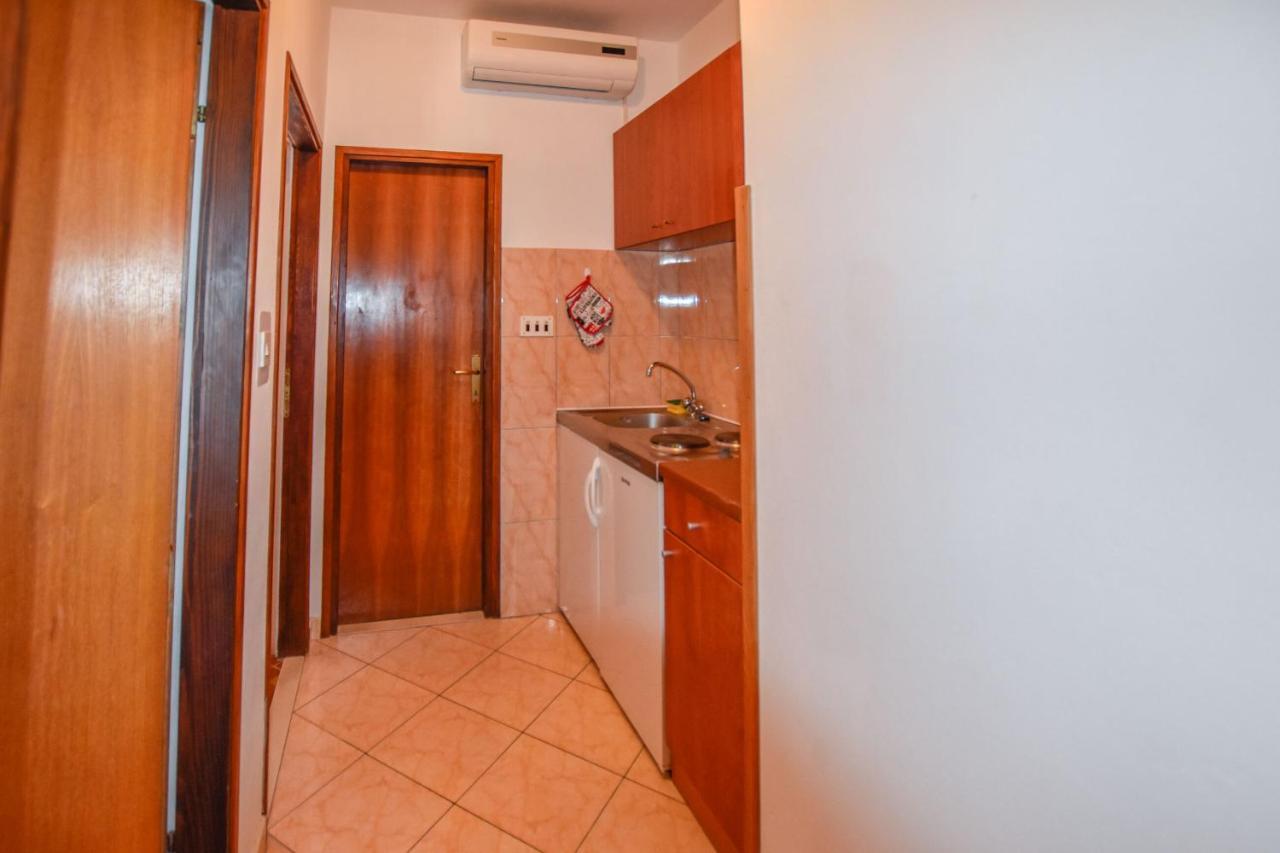 Apartments Marica Sukošan Exterior foto